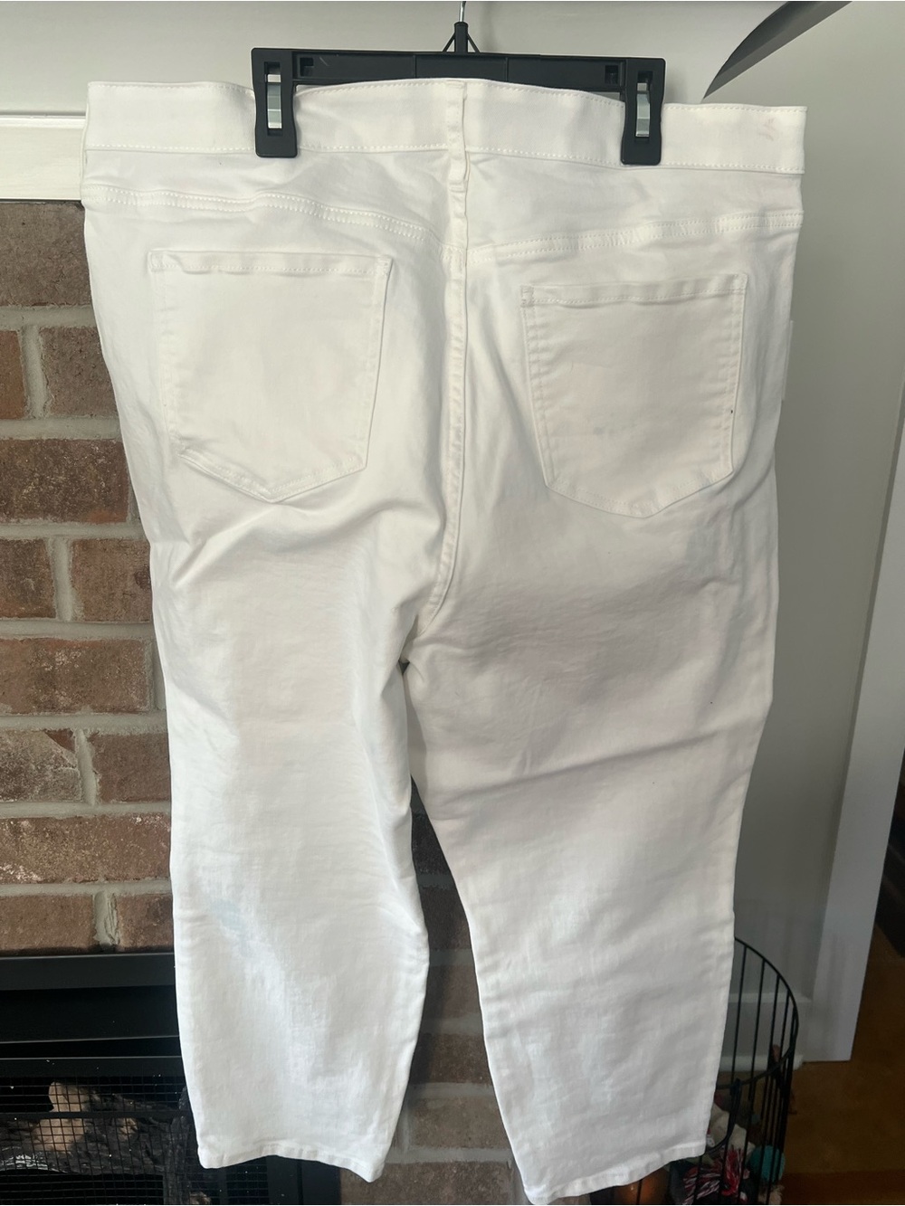 Wonderly White Ankle Crop Stretch Jeans - Picture 3 of 3